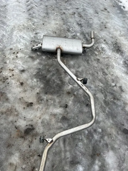 Pakoputken vaimentin OEM 255658 Toyota Prius IV 2016- image 2
