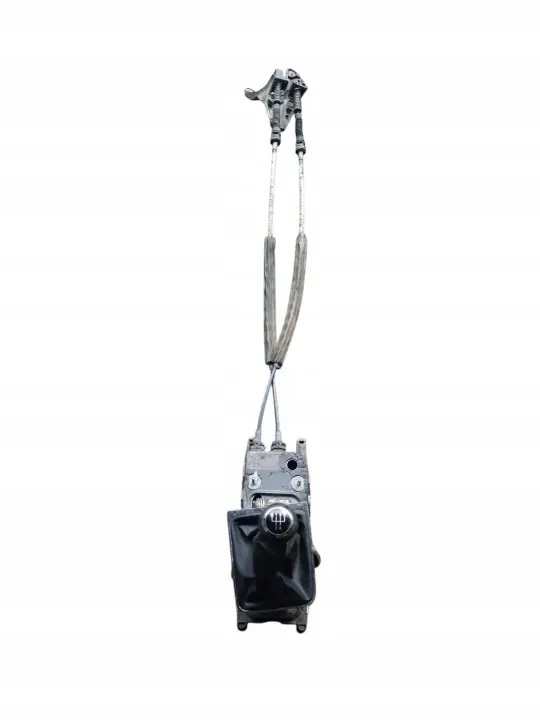 VW Schaltgetriebe OEM 3C0711049M Gebraucht image 2