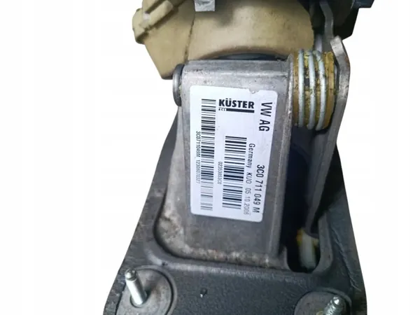 VW Schaltgetriebe OEM 3C0711049M Gebraucht image 4