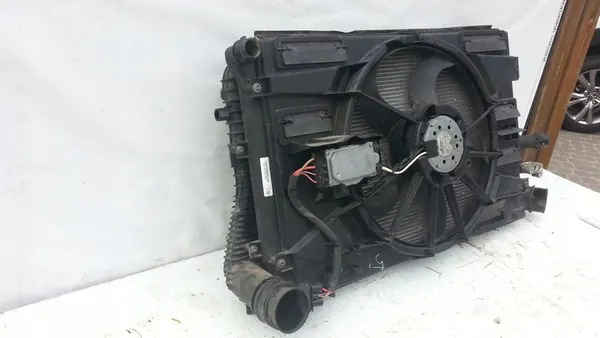 Kylfläkt VW Golf VI 1.6TDI Passat B7 1K0145928J image 5