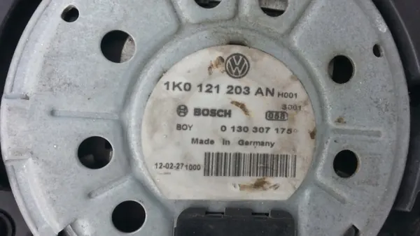 Kylfläkt VW Golf VI 1.6TDI Passat B7 1K0145928J image 7