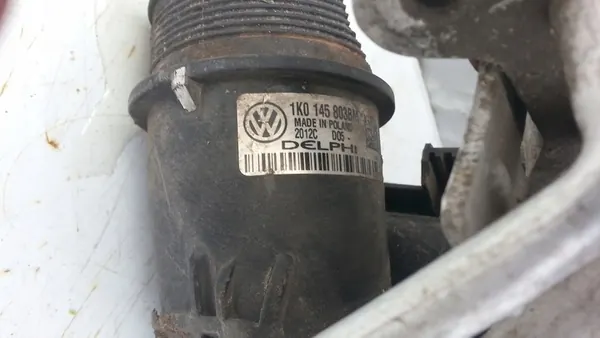 Kylfläkt VW Golf VI 1.6TDI Passat B7 1K0145928J image 9