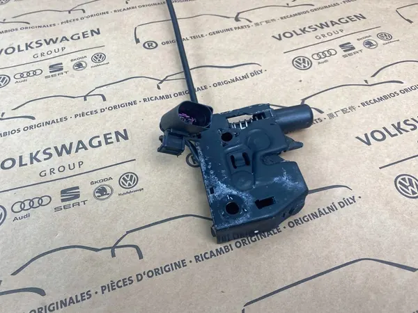 AUDI A3 8V 12-20 Huvar lås kabel komplett 8V0823509 image 3