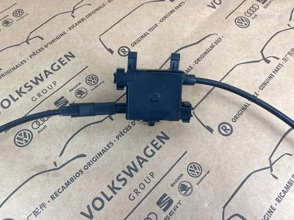 AUDI A3 8V 12-20 Huvar lås kabel komplett 8V0823509 image 4