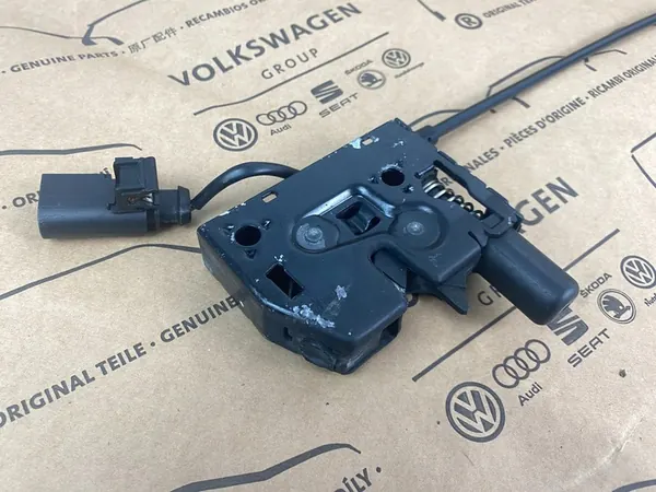 AUDI A3 8V 12-20 Huvar lås kabel komplett 8V0823509 image 5