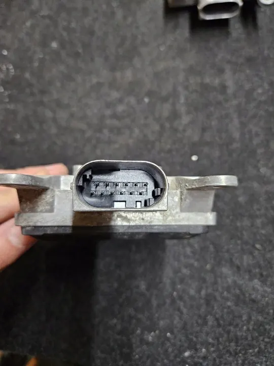 BMW F30 F32 F36 Rechter Rijstrookassistent 6883501 image 3