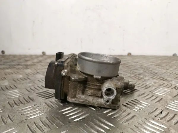Subaru Impreza III Drosselklappe OEM 52601 image 3