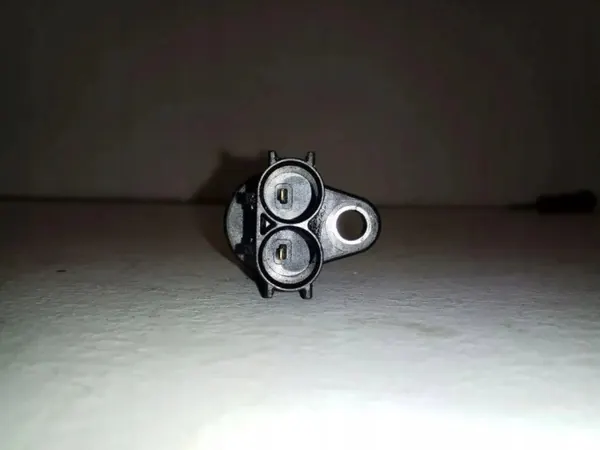 Kamaxelsensor Lexus OE 90919-05070 - Begagnad image 3