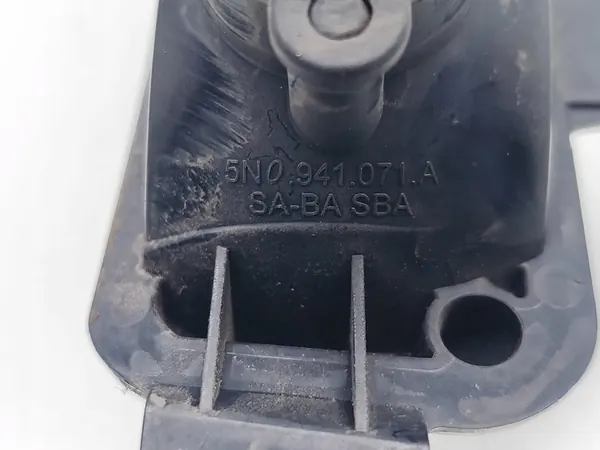 VW Tiguan Luz de Reversa 2013 SUV 4/5dr 5N0941071A image 7