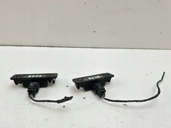 Luz de matrícula Ford Mustang OEM 8T5313543AA image 7