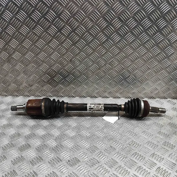 Peugeot 2008 II 2021 Eixo dianteiro esquerdo image 3