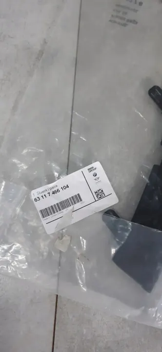 Junta Faro Delantero Derecho BMW X3 G01 OEM 63117466104 image 4