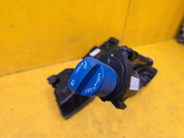 Tanque AdBlue Skoda Kodiaq OEM 5QF131877H - Usado image 3