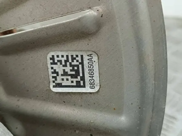 Jeep Hjulnav OEM 68346850AA Fram Begagnad image 8