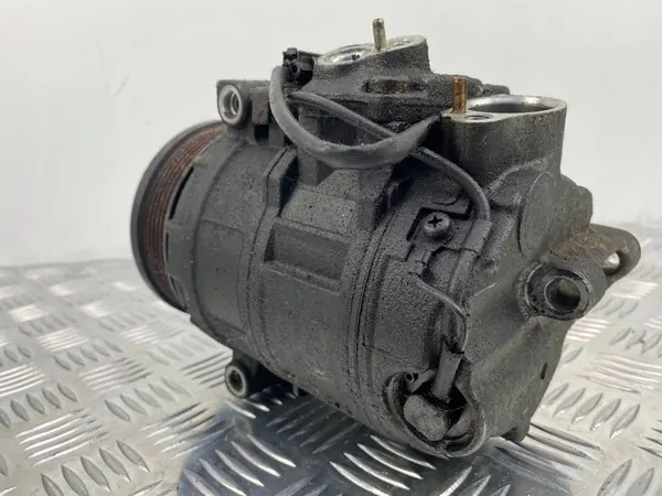 Compresor de Aire Acondicionado Mercedes W220 5.0 V8 A0002308511 image 4