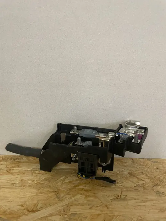 Audi Q7 4M Pyrotechnische Klemme Stromverteiler 4N0915459A image 2