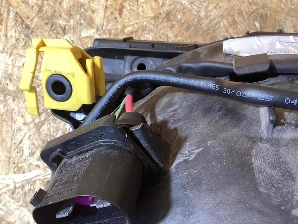 Kylarrubrik vänster sida Porsche 718 Cayman 982 image 9