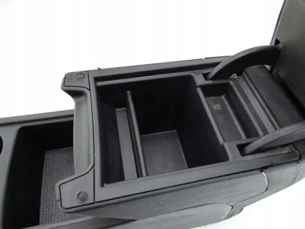 Accoudoir OEM 5F0863243 pour SEAT Leon III image 8