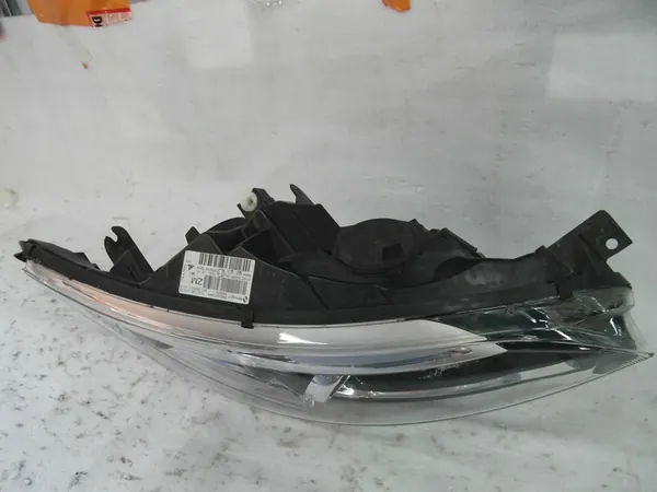 RENAULT CAPTUR I OIKEA ETULAMPPU image 2