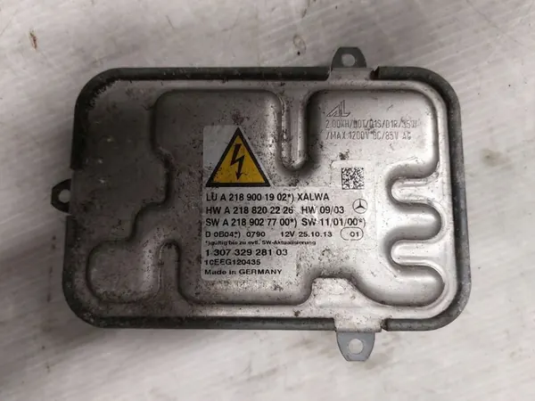 MERCEDES CLS W218 Lampmodule A2189001902 image 2