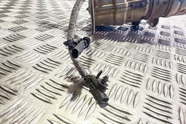 Catalisador VOLVO V70 III 2.0L diesel 2011 OEM image 6