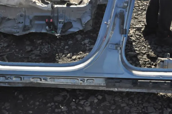 Volvo V90 II A/B/C-Stolpe Vänster Lång Tröskel OEM KBGVBH image 3