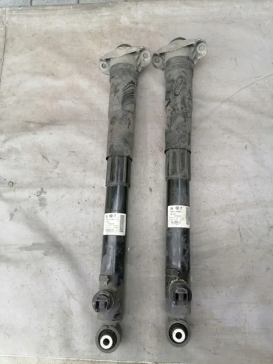 Set Ammortizzatori McPherson Golf VIII Octavia IV image 7