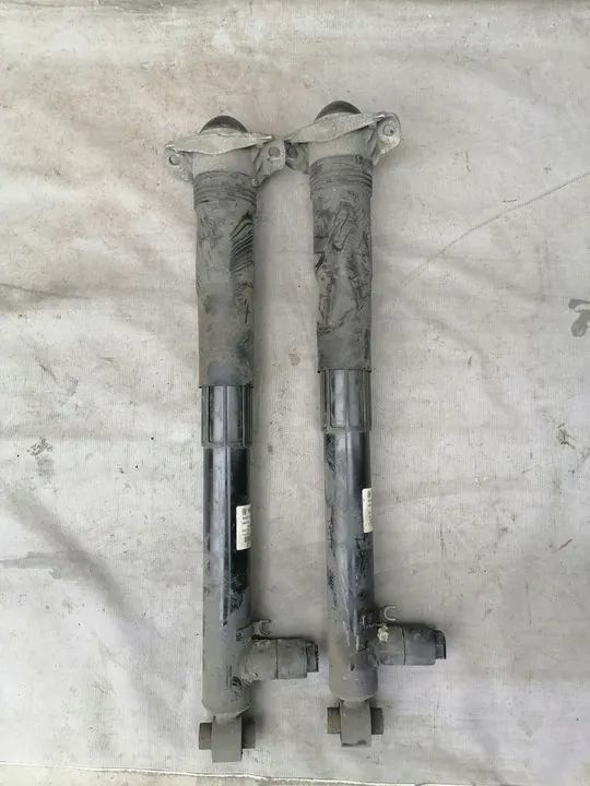 Set Ammortizzatori McPherson Golf VIII Octavia IV image 8