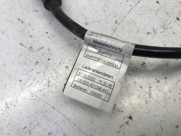 BMW OEM 5A50000 Abrazadera Cable Freno Trasera Usada image 4