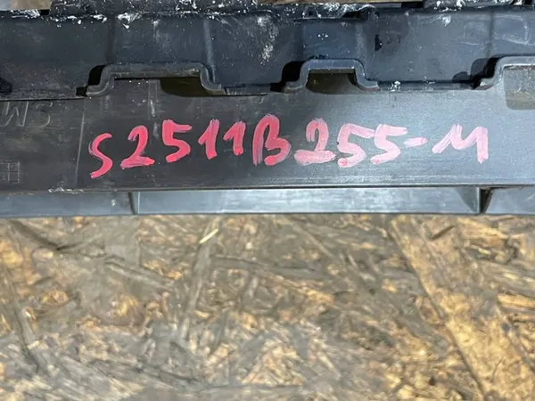 VW Passat B8 Lift 19-23 Griglia Inferiore Paraurti Anteriore image 10