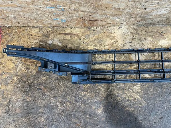 VW Passat B8 Lift 19-23 Griglia Inferiore Paraurti Anteriore image 6