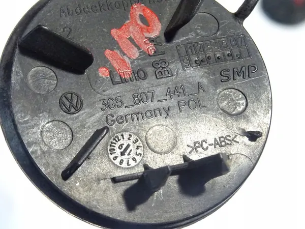 Copertura gancio traino posteriore VW Passat B8 Lift image 4