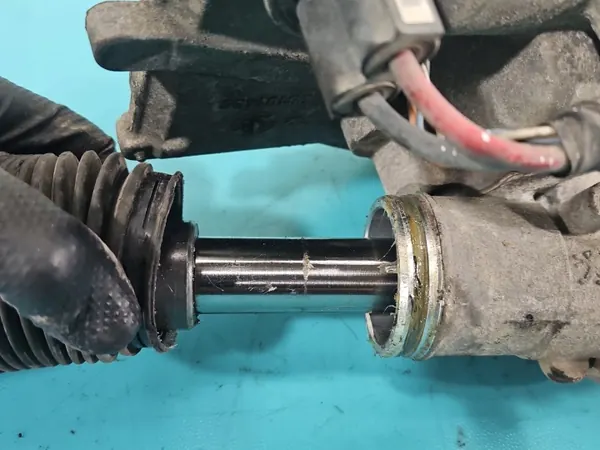 Crémaillère de direction OEM 9807496780 Citroen C3 II image 3
