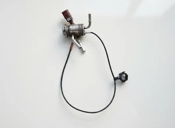 VW T6.1 Tuyau d'injecteur AdBlue 7LA131113B image 1