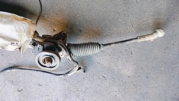 Caixa de direção VW Passat B7 1.8 TSI 561423051M image 3