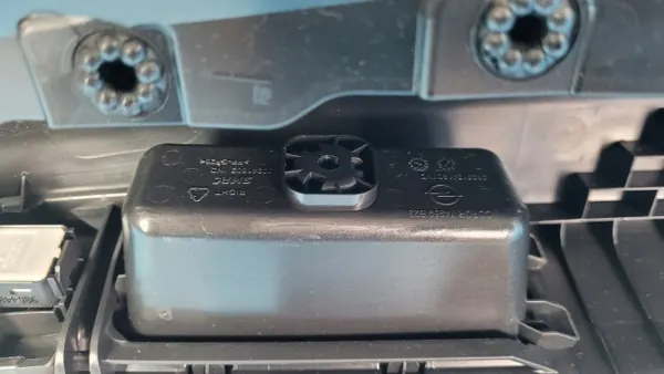 OEM 9835146280 Opel Mokka II Tapicería Puerta Derecha Trasera image 7