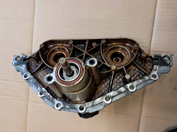 Sensor de posição do comando de válvulas Mercedes W203 W204 W211 W212 A2710510177 image 3