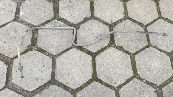 Tuyau de sécheur d'air ACTROS MP3 MP2 Compresseur image 1