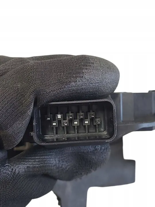 Linke Vordertürschloss Volvo V70 III 3.2 B R6 243 PS 07-16 31253657 image 4