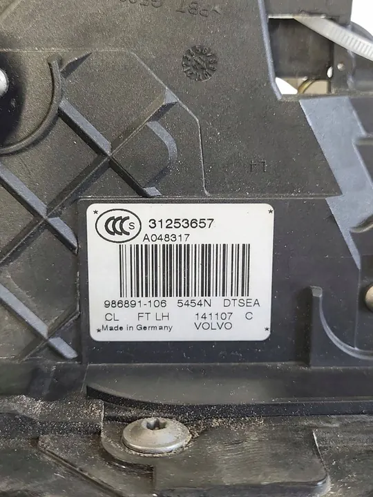 Linke Vordertürschloss Volvo V70 III 3.2 B R6 243 PS 07-16 31253657 image 5