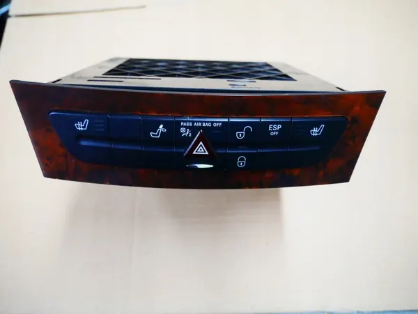 Mercedes CLS W219 Istuinkytkinpaneeli OEM 2116800552 image 2