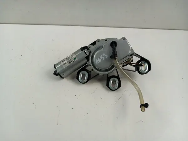 MERCEDES C CLASS W203 SEDAN REAR WIPER MOTOR A2038205342 image 2