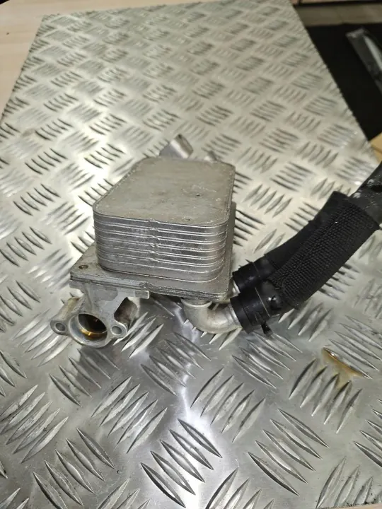 Vaihteistoöljynjäähdytin etu Audi A6 OEM 4G0317021AR image 7