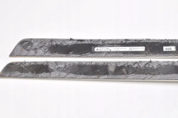 Skoda Superb III Fram-Tröskellist Set OEM 3V0853814E image 7