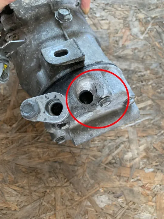 Compressore RENAULT KANGOO 1.2B 926008670R image 3