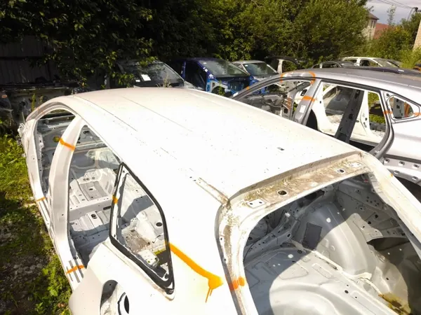 Gebrauchtes Dach OEM AMD206768 für Toyota Corolla E210 image 3