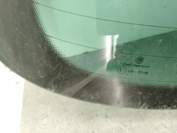 Cristal de portón VW Golf V Hatchback usado OEM image 4