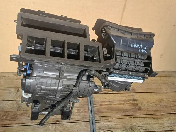 Lämmitysydin OEM Nagrzewnica Ceed II 1.4 image 2