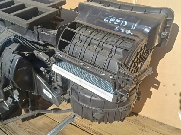 Lämmitysydin OEM Nagrzewnica Ceed II 1.4 image 3