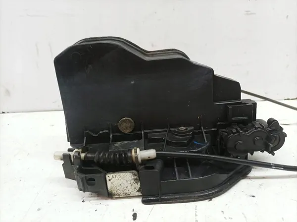Vänster Framdörrslås E63 BMW Serie 6 II (2003-2010) OEM 7167065 image 2